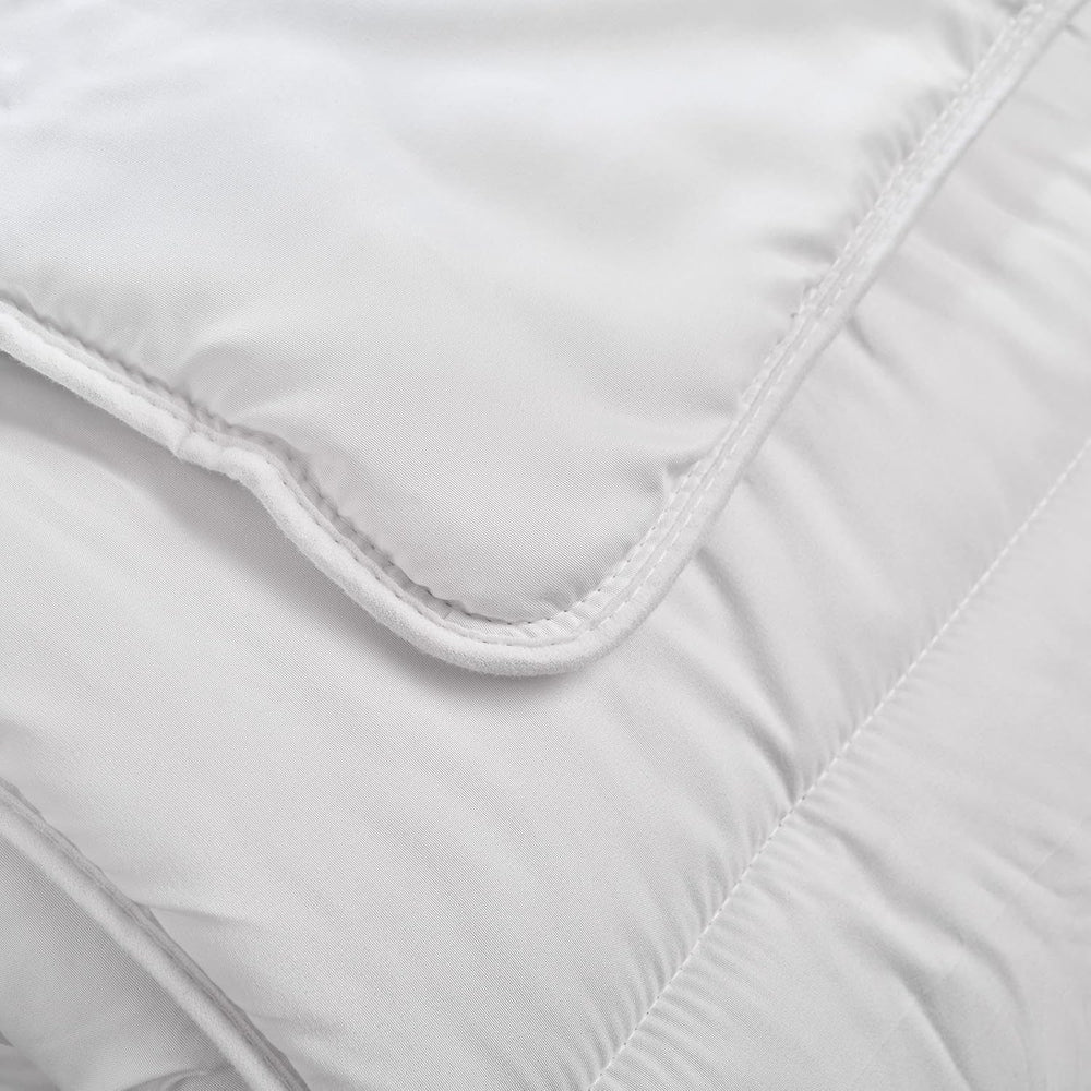 Bleu Calin Anti-Milben-Bettdecke 140 x 200 cm, für Einzelbett, weicher Mikrofaserbezug, hygienisch behandelt. Bettdecken und Steppdecken Naty Shop