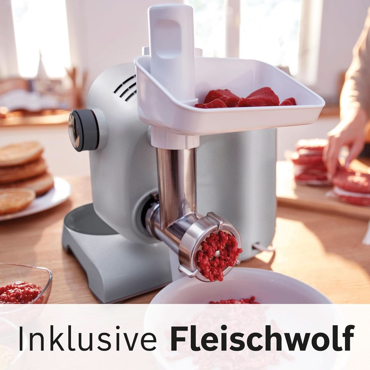 Bosch Küchenmaschine Serie 4 MUM56340, Schüssel 3,9 L, Mixer 1,25 L, Fleischwolf, Zitruspresse, Planetenrührwerk, Knethaken, Schlag-, Rührbesen, Durchlaufschnitzler, 3 Scheiben, 900 W, Silber/Grau Mutter und Kind Naty Shop