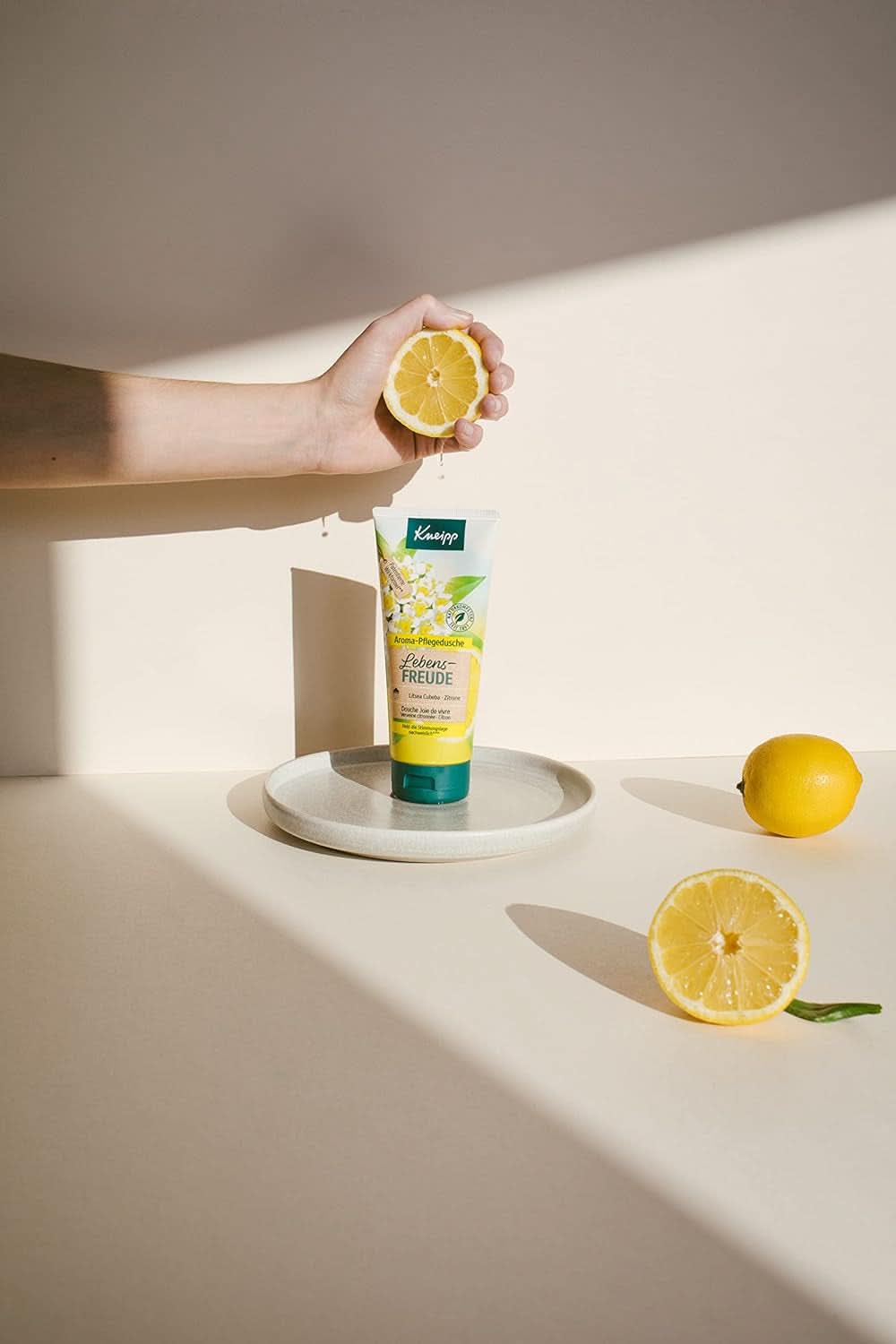 Kneipp Aroma, feuchtigkeitsspendendes Duschgel, 200 ml Dusche und Bad Naty Shop
