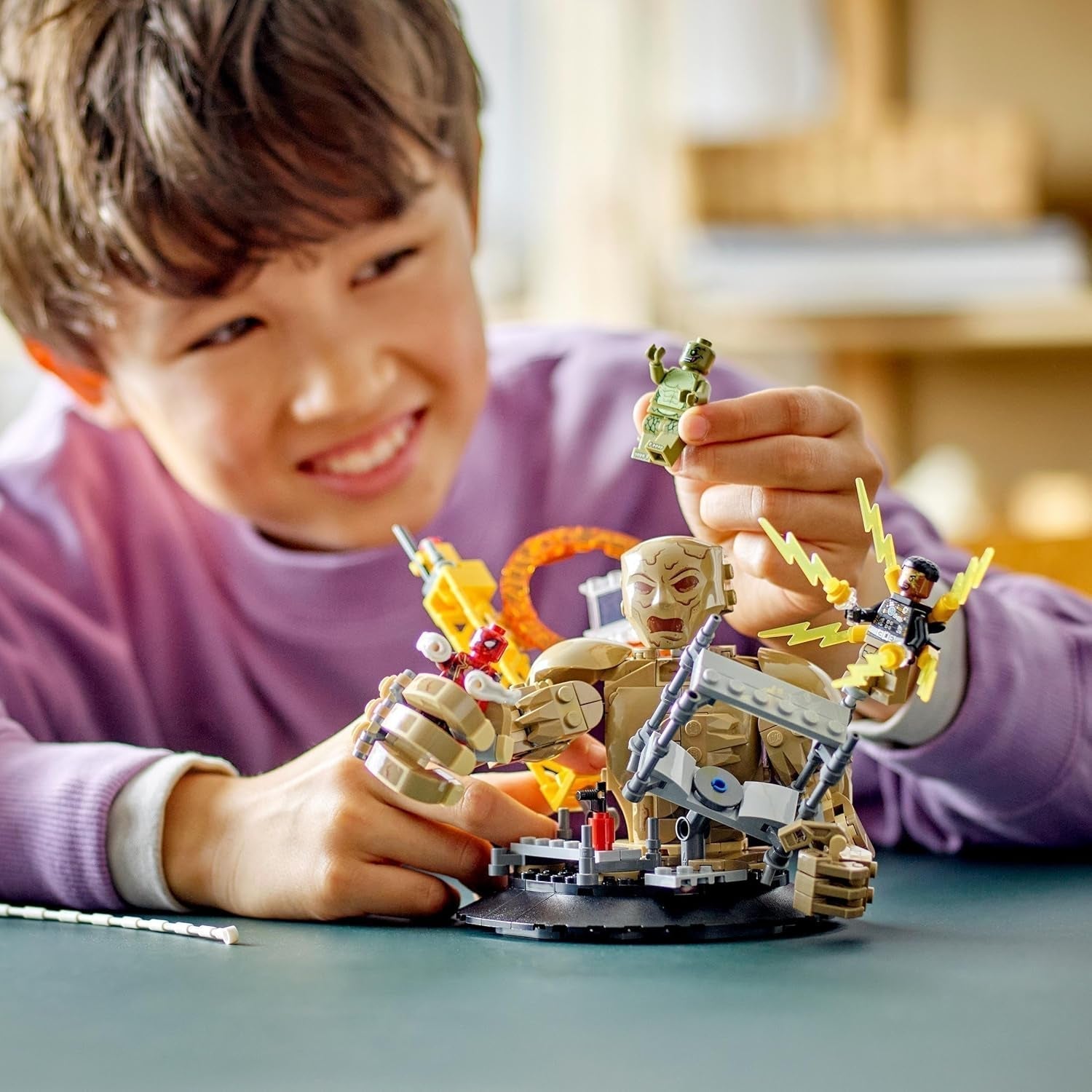 LEGO Marvel Spider-Man Vs. Sandman: Showdown Superhelden-Spielzeug mit Figuren einschließlich Eidechse und Elektro-Rollenspiel-Bauspielzeug, Geschenk für Action-begeisterte Jungen und Mädchen 76280 Bausets Besuchen Sie den LEGO-Store