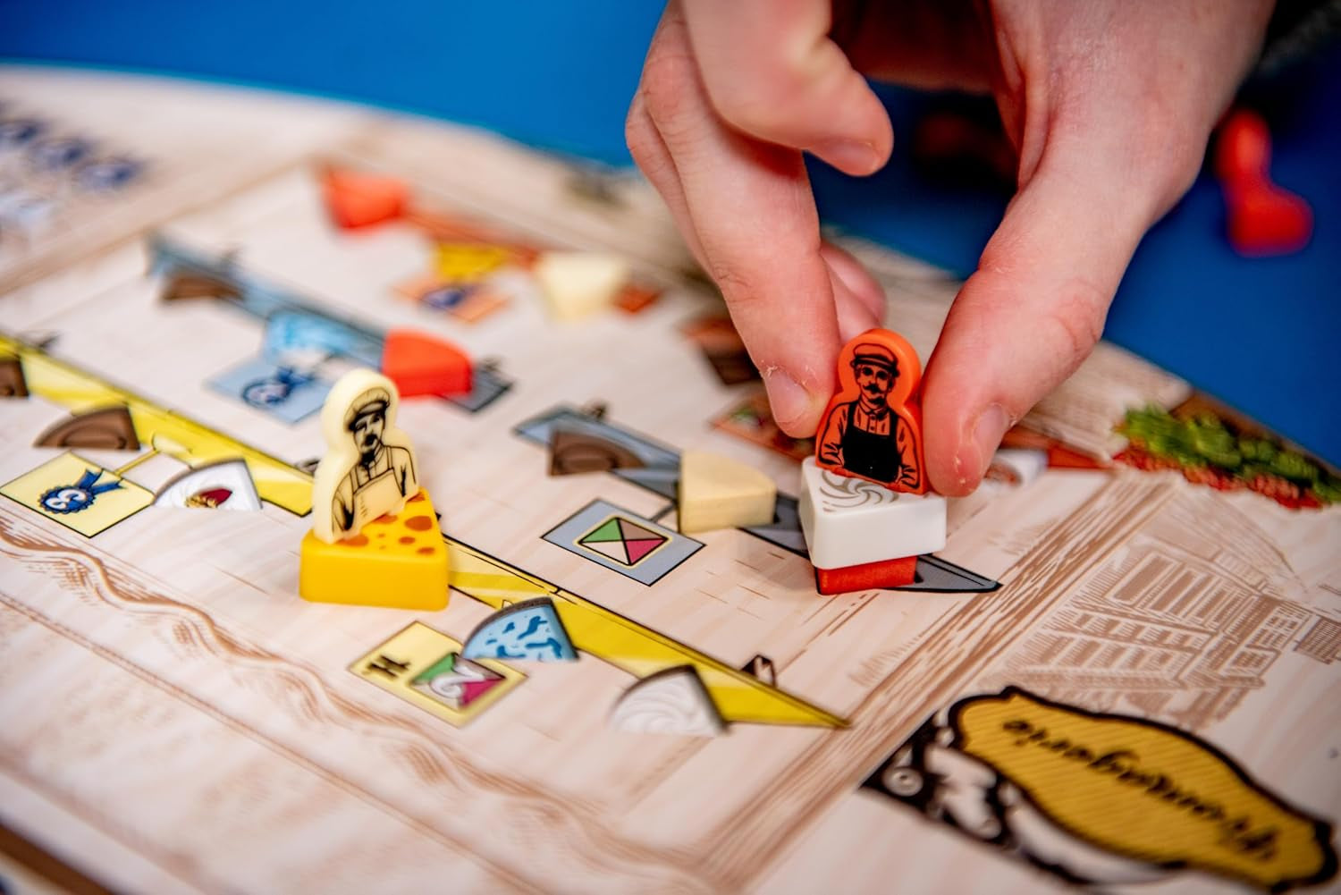 Asmodee – Cheese – Road to Infamy – Strategie-Brettspiel – Worker Placement – ​​Master Cheese – ab 14 Jahren – 1 bis 4 Spieler – 40 Minuten – französische Version