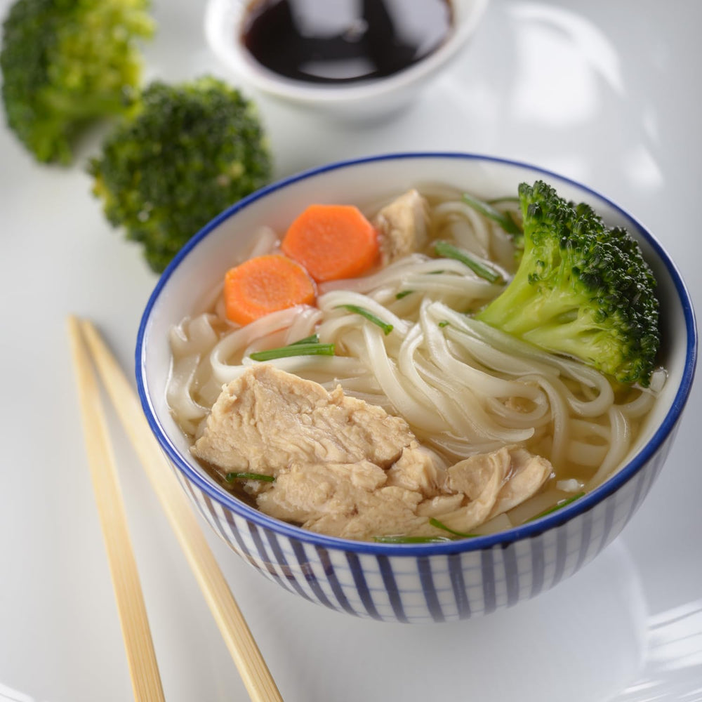 Mama Instant-Reisnudeln mit Gemüse – Glutenfreie Instant-Reisnudeln, orientalischer Stil – authentische thailändische Küche – 24 x 55 g