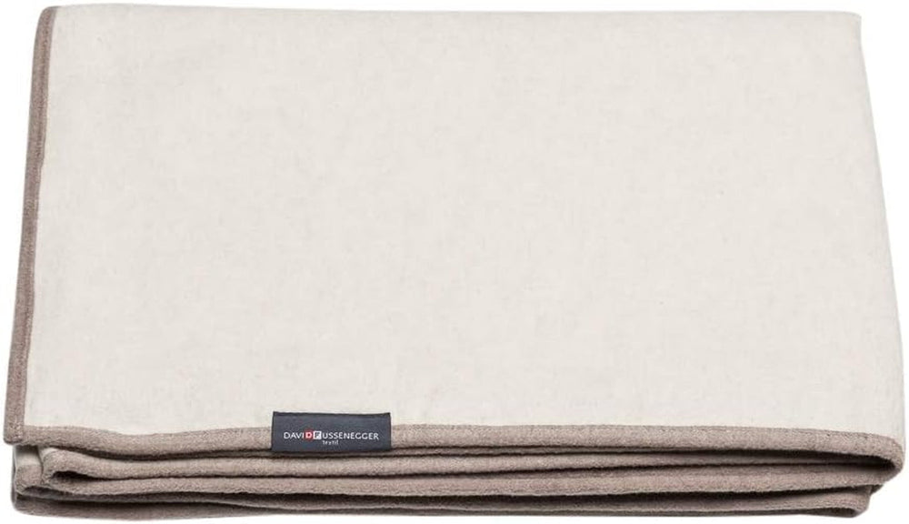 David Fussenegger Baumwolldecke 150 x 200 cm. Decke mit Farbverlaufsmuster. Flauschige Betten und Decken. David Fussenegger Rohweiß/Schlamm 135 x 200 cm