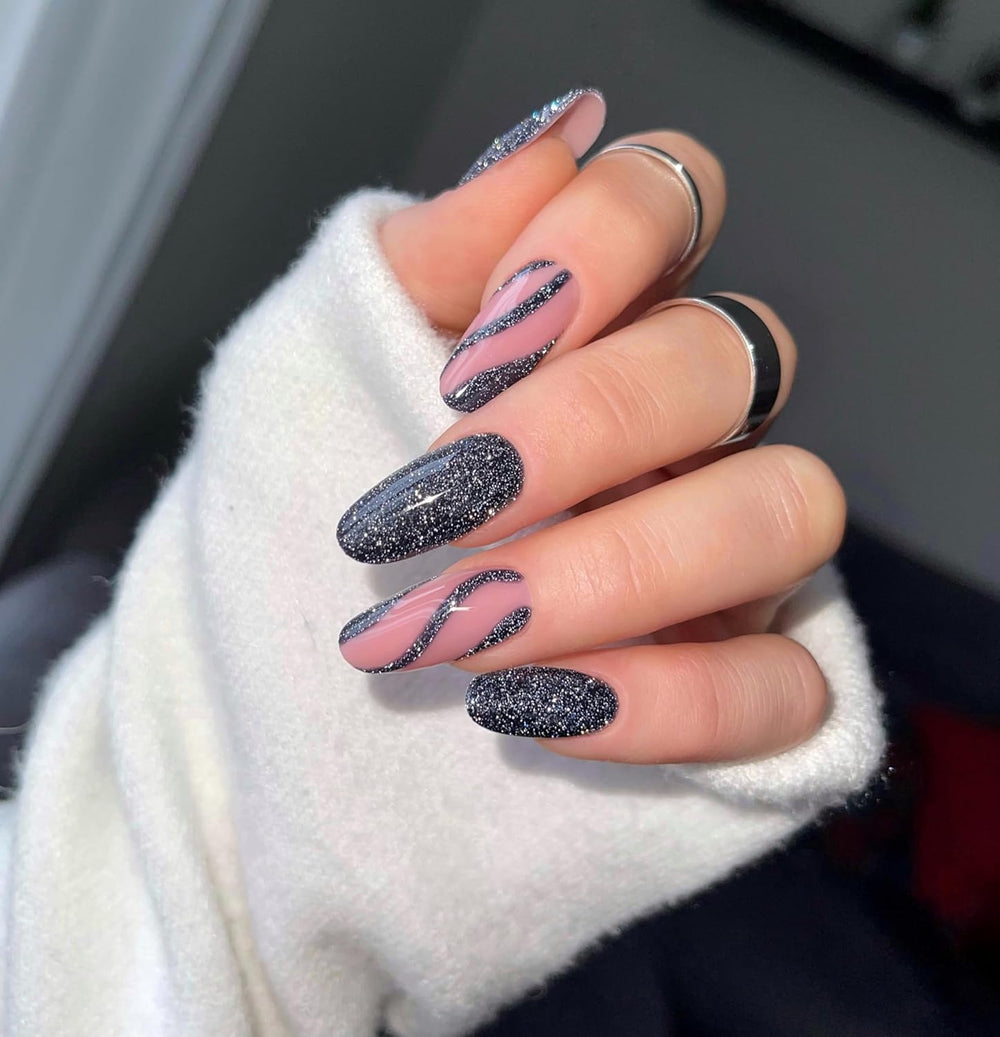 Semilac UV Nagellack 394 Sparkling Midnight Date 7 ml – Dunkler Nachthimmel mit Glitzereffekt – Love Is In The Nails Collection