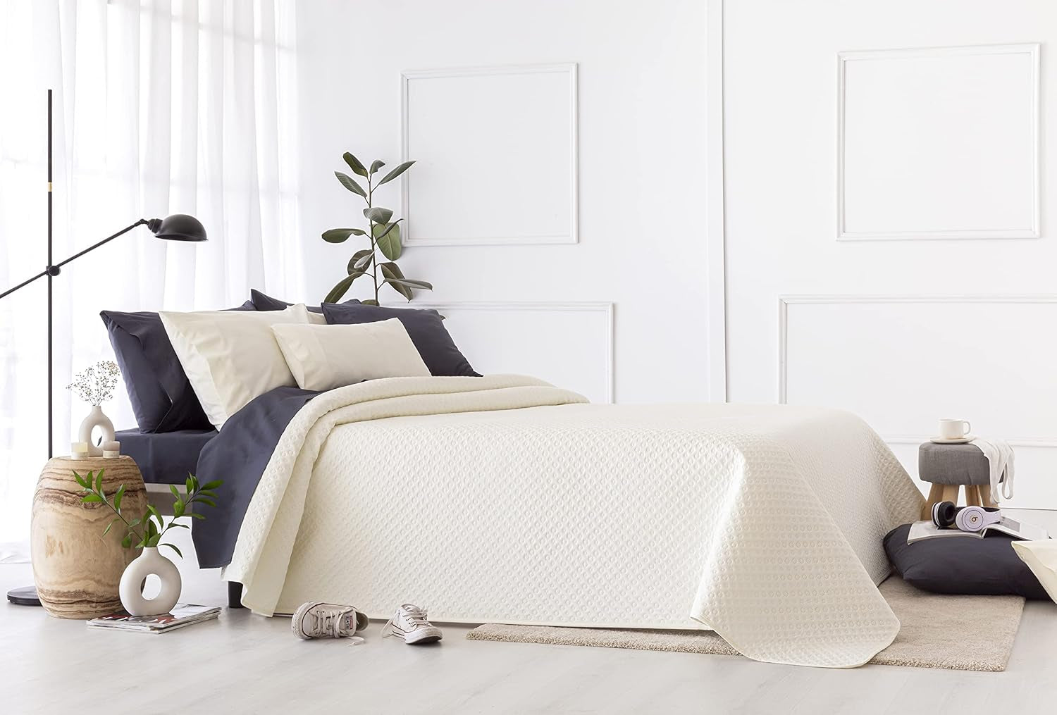 Todocama Fine Boutique Tagesdecke mit Piqué-Muster, für Frühling, Sommer, Herbst und Winter, 100 % superweiche Mikrofaser, Multifunktionsdecke, 140/150/160-250 x 260 cm, hellgrau. Betten und Decken Beuche den Todocama-Store Beige 180 x 260 cm