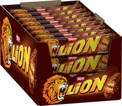 NESTLÉ LION Choco, knusprige Schokoladentafel mit Karamellfüllung und knuspriger Waffel, 24er Packung (24 x 42g)
