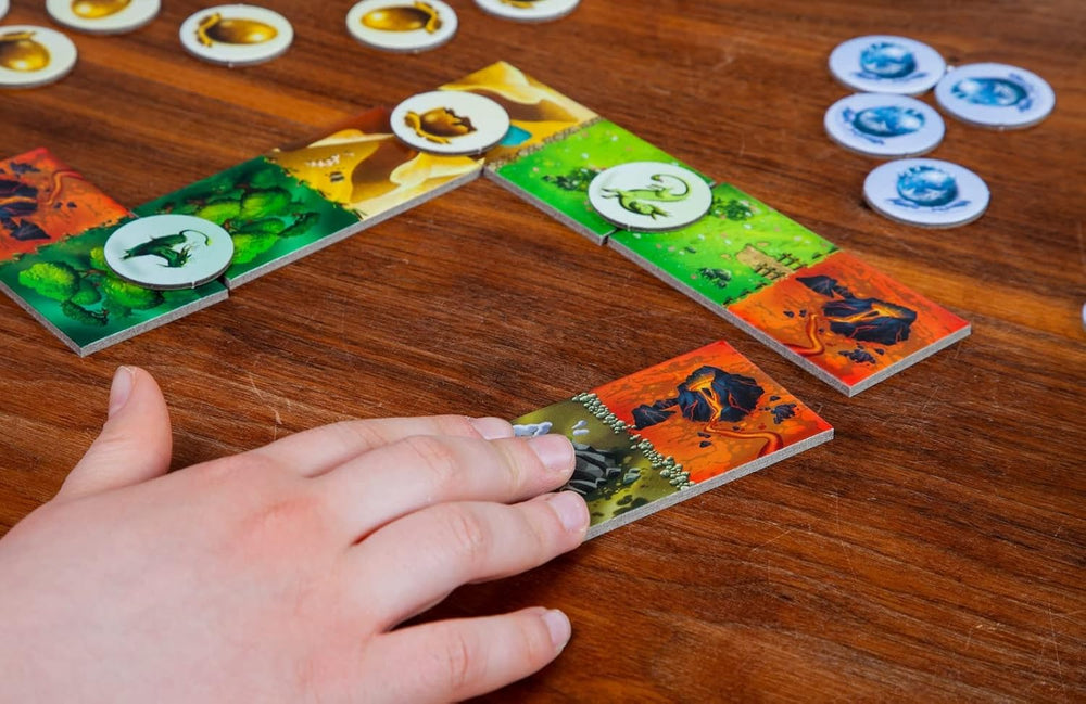 Pegasus Spiele 57111G - Dragomino *Kinderspiel des Jahres 2021*, Mehrfarbig