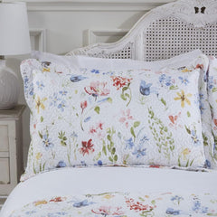 Emma Barclay Spring Meadow Floral gestepptes Tagesdecken-Set. Spring Meadow Tagesdecke für Doppelbett, mehrfarbig, Polyester, Emma Barclay Betten und Decken