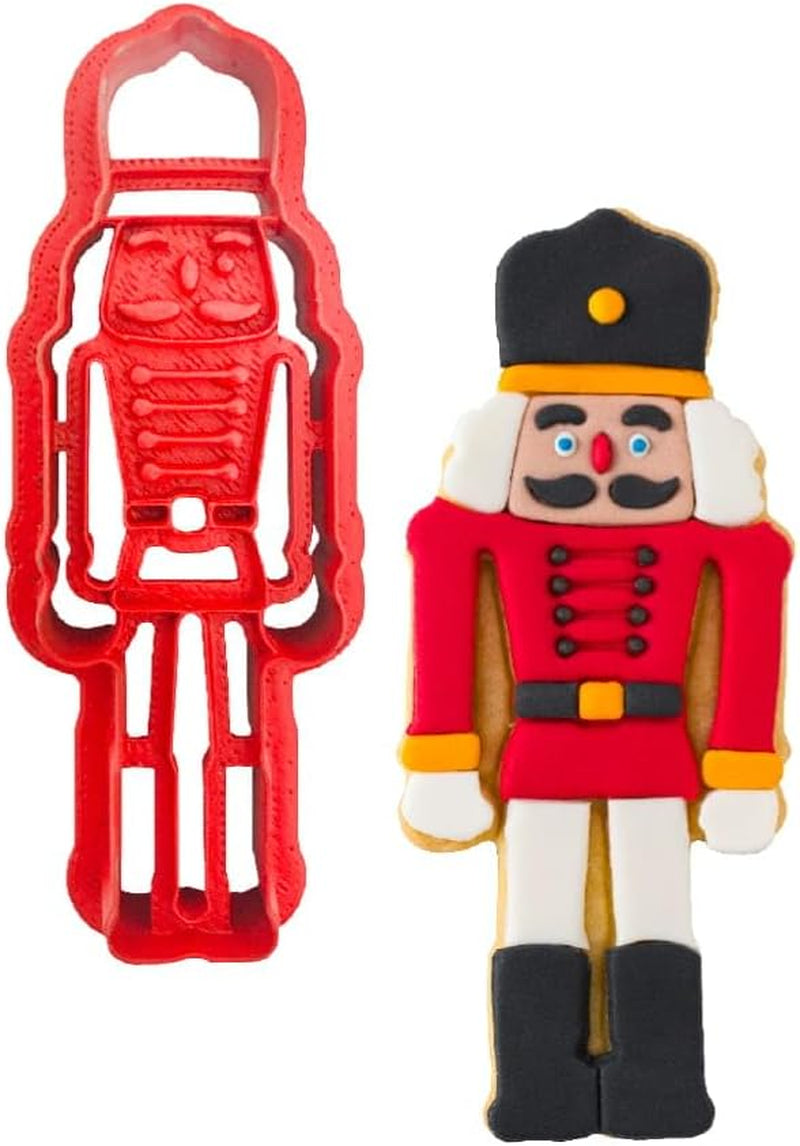 0255045 Formă de biscuiți din plastic, tip spărgător de nuci, roșie