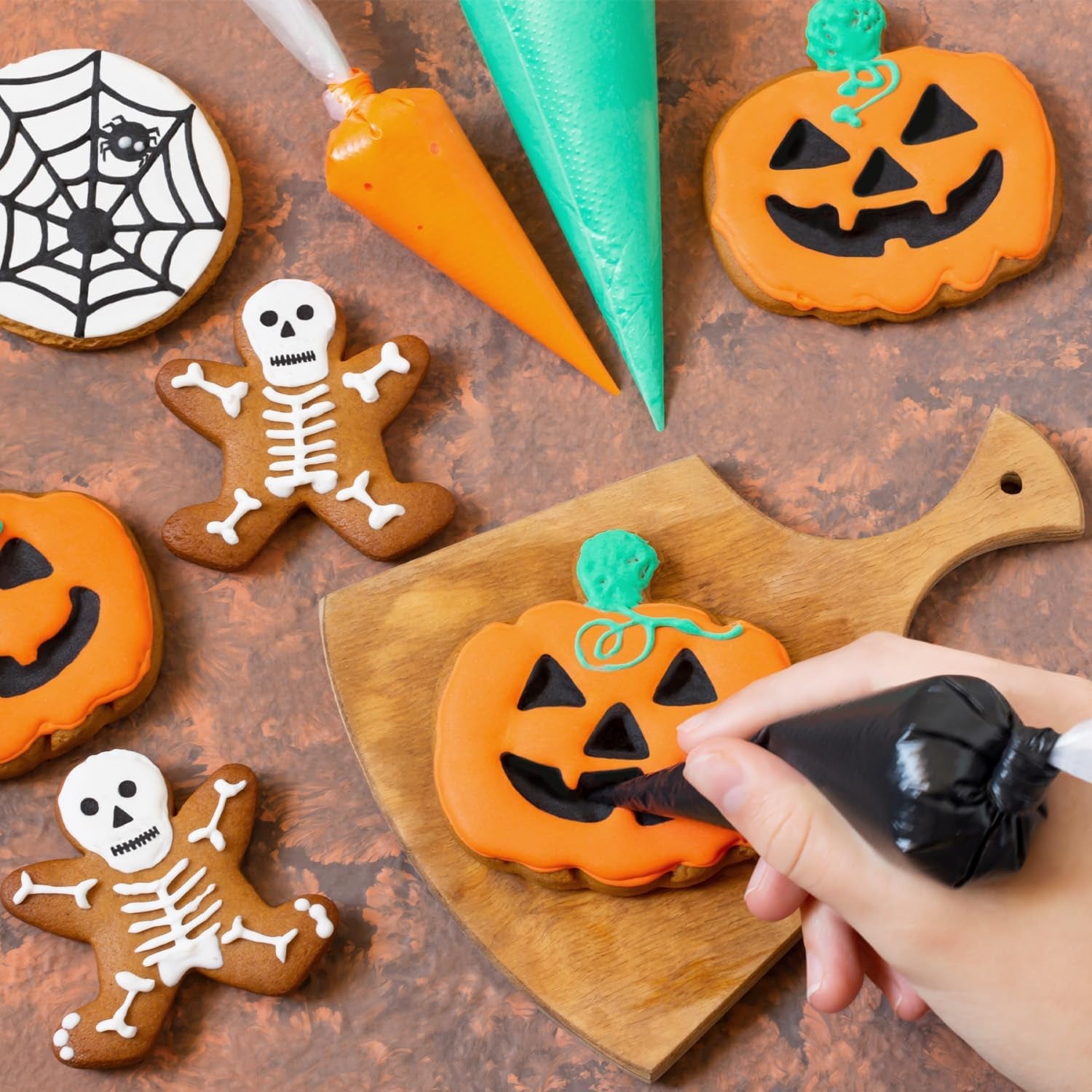 dekora – Set de forme de biscuiți de Halloween pentru copii – 2 forme metalice de biscuiți: Dovleac și Liliac – Forme de biscuiți și pâine – Ideale pentru decorațiuni cu dovleci și dulciuri de Halloween între 6 și 9 cm