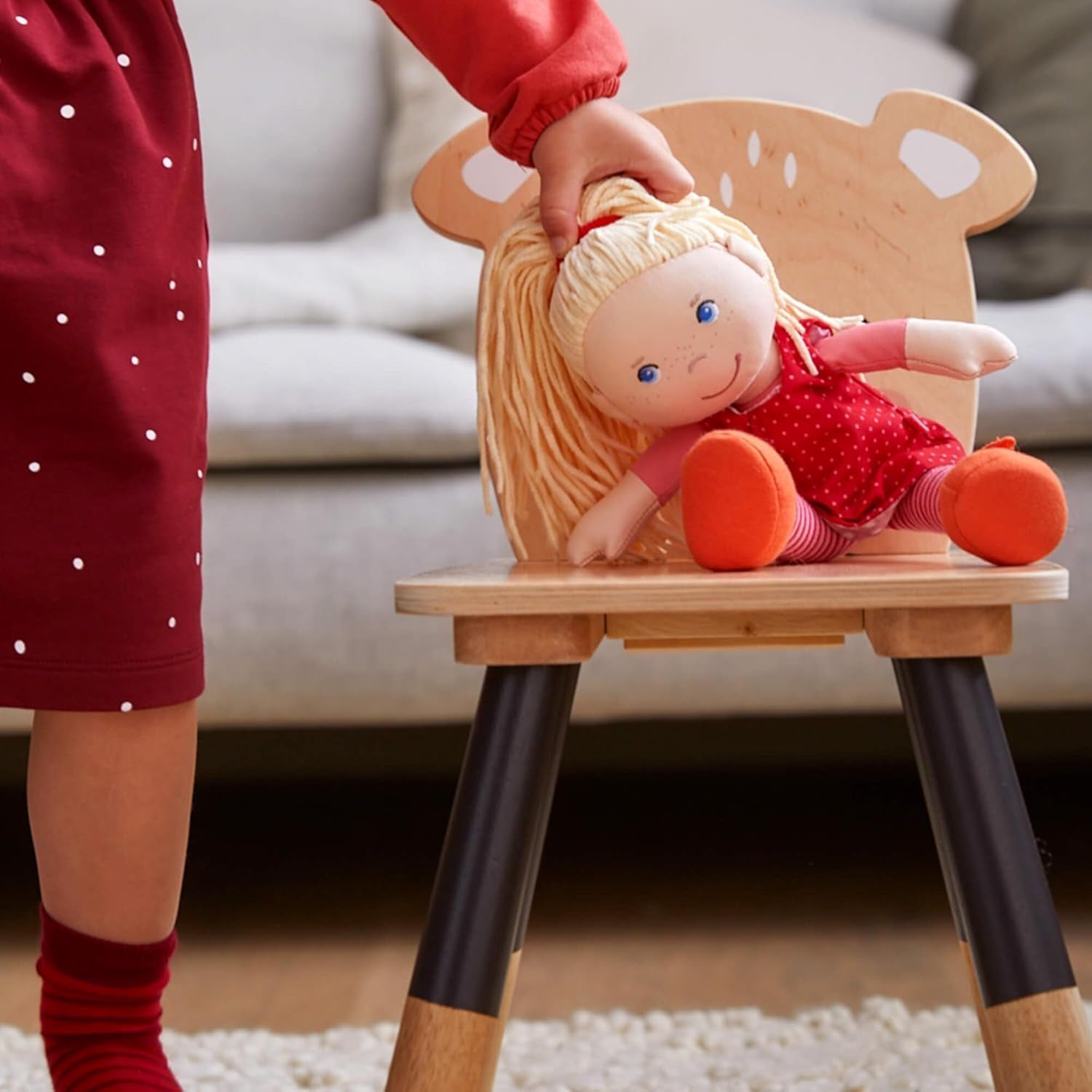 HABA 302108 - Annelie-Puppe, Stoffpuppe mit Kleidung und Haaren, 30 cm, Spielzeug ab 18 Monaten, rot Puppen Naty Shop