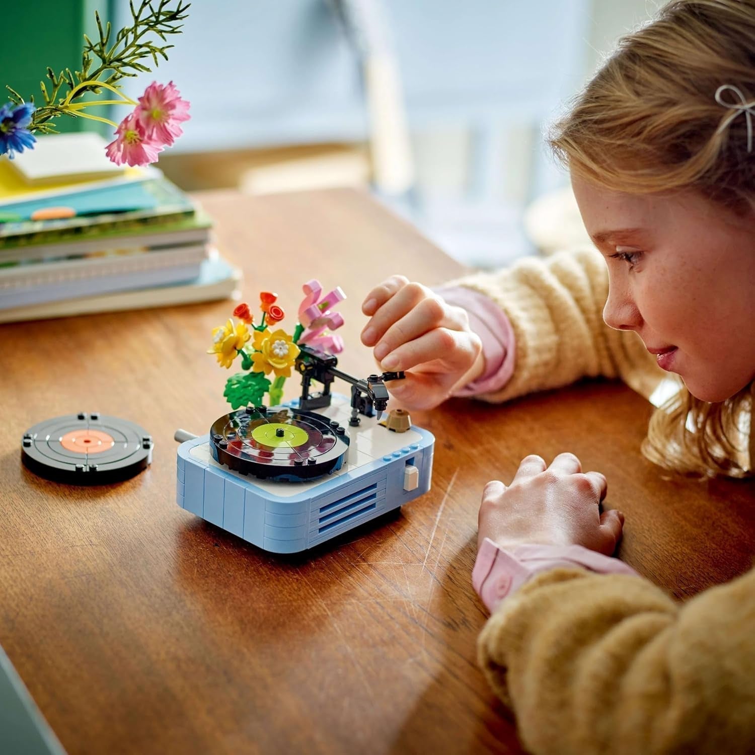 LEGO Creator 3In1 Disc-Player mit Blumen – umwandelbares Spielzeug in ein Radio oder Mikrofon – Musikspielzeug für Kinder – kreative Geschenkidee für Mädchen und Jungen ab 8 Jahren 31172 Bausets Besuchen Sie den LEGO-Store