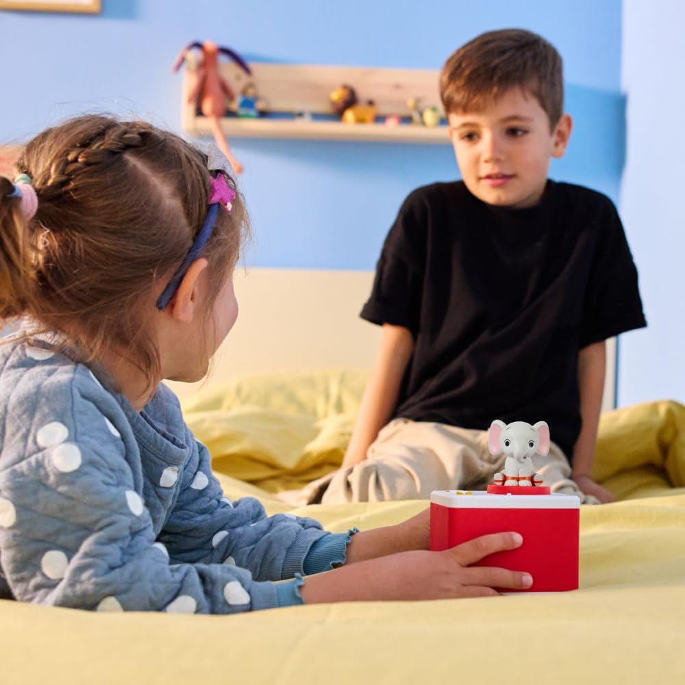 - Povești pentru fete și băieți, difuzor cu personajul elefant, joc educativ, conținut în spaniolă, potrivit de la vârsta de 0 ani Jucarii Bebe Naty Shop