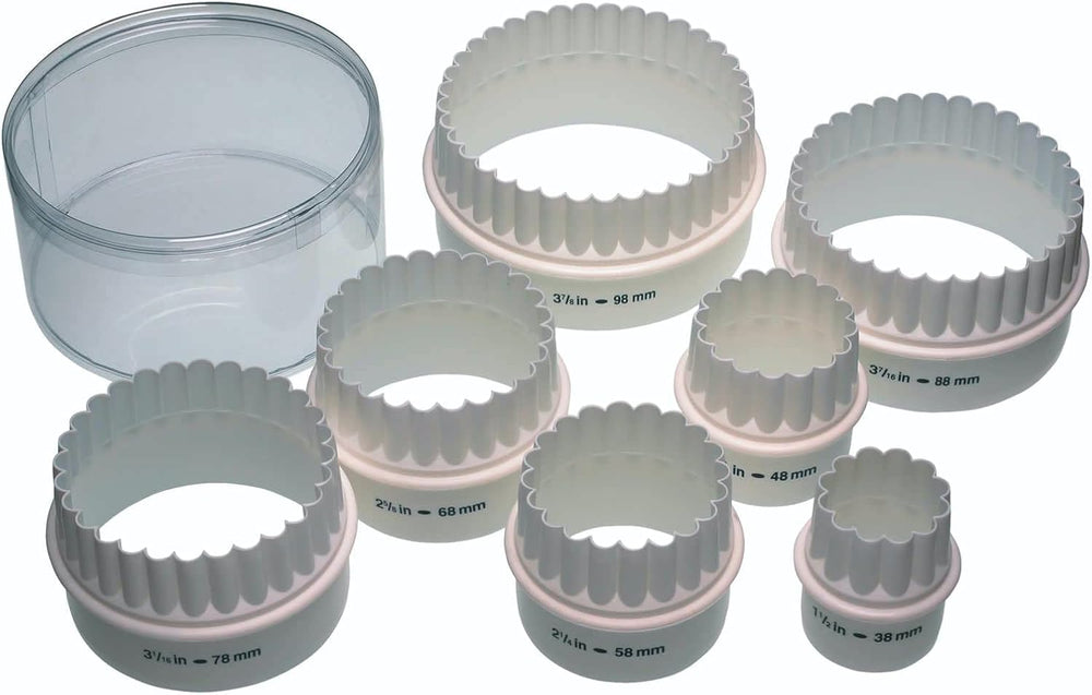 Moară de sare MasterClass cu aspect de cupru ciocănit, râșniță de condimente din oțel inoxidabil, mecanism de măcinare ceramic pentru durabilitate maximă, 15 cm