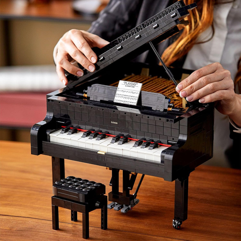 LEGO Ideas Konzertflügel (21323); Bauset; Ihr eigener Konzertflügel; tolles Modellbauprojekt geschätzt Pianisten, Musiker, Musikliebhaber oder Bastler (3.662 Teile)