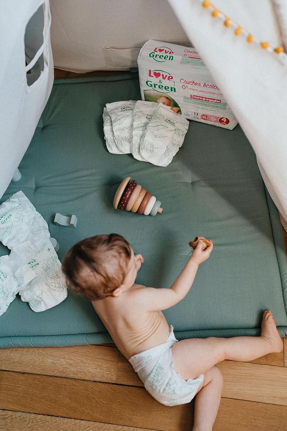 Love & Green, chlorfreie Windeln, Packung für 1 Monat, Größe 4 Mutter und Kind Naty Shop