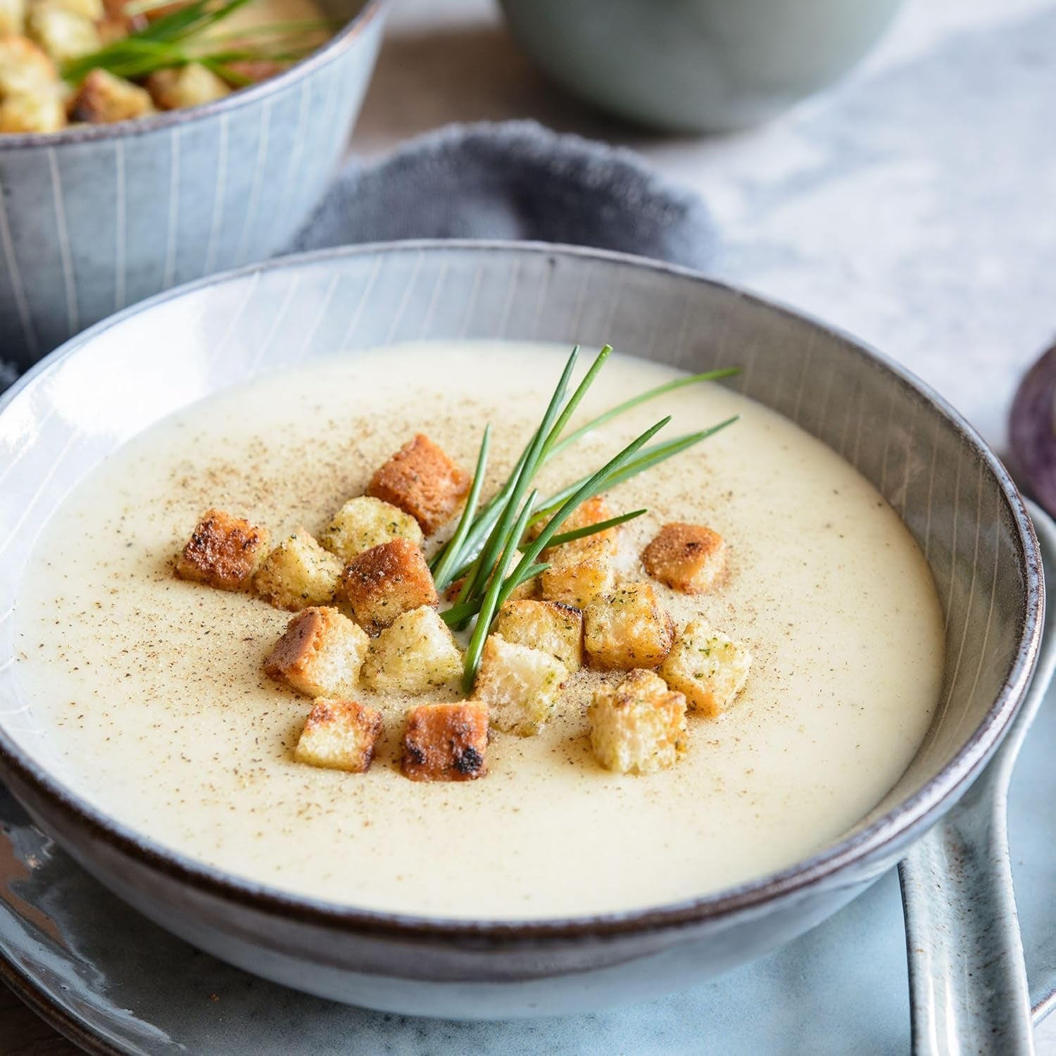 Prymat Getrockneter Knoblauch granuliert 1,05 kg – Aromatisches Knoblauchgranulat zum Würzen von Fleisch, Fisch, Gemüse, Saucen, Dips & Marinaden – intensiv im Geschmack – ohne Zusätze