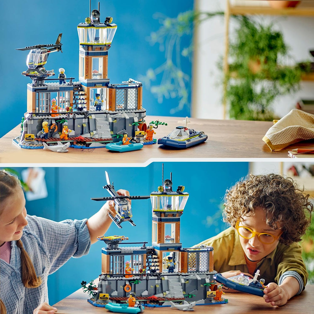 LEGO City Polizeistation auf der Gefängnisinsel, Polizeispielzeug mit Hubschrauber, Stiefel und Hai, Set mit 7 Minifiguren und Hund, Geburtstagsgeschenk für Jungen und Mädchen ab 7 Jahren 60419