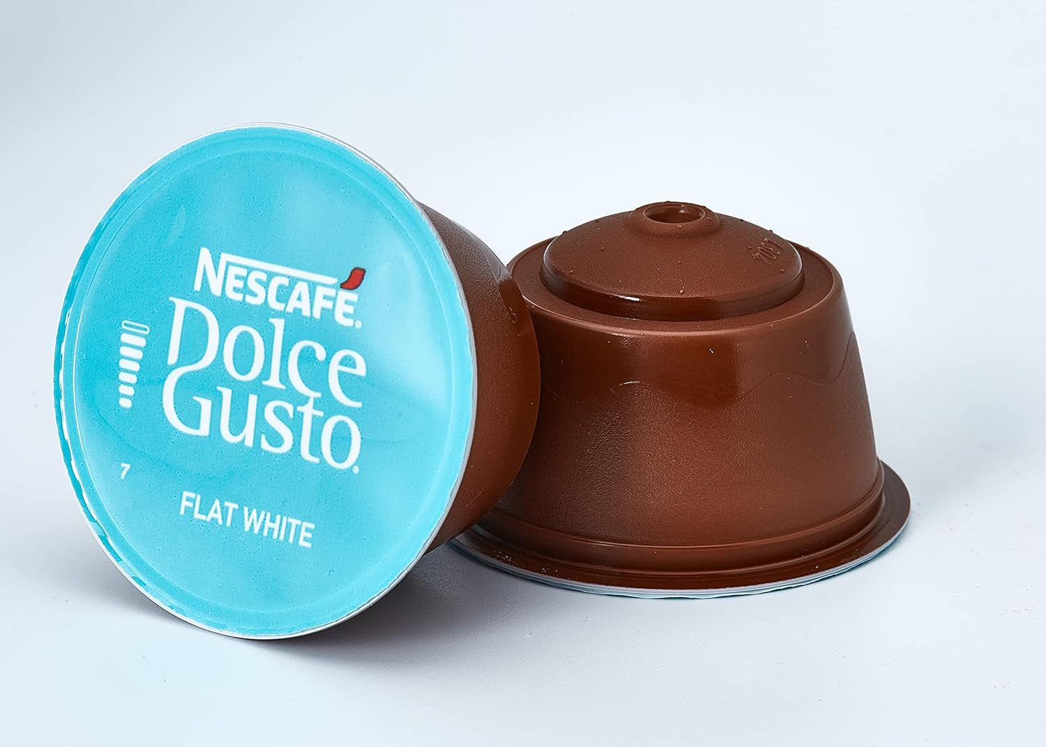 NESCAFÉ Dolce Gusto Flat White, 48 Kaffeekapseln, Arabica und Robusta Bohnen, Cremig-Milchiger Genuss, Kaffeekreation, Coffee-Shop Trend, Aromaversiegelte, 9er Pack (3x16 Kapseln)