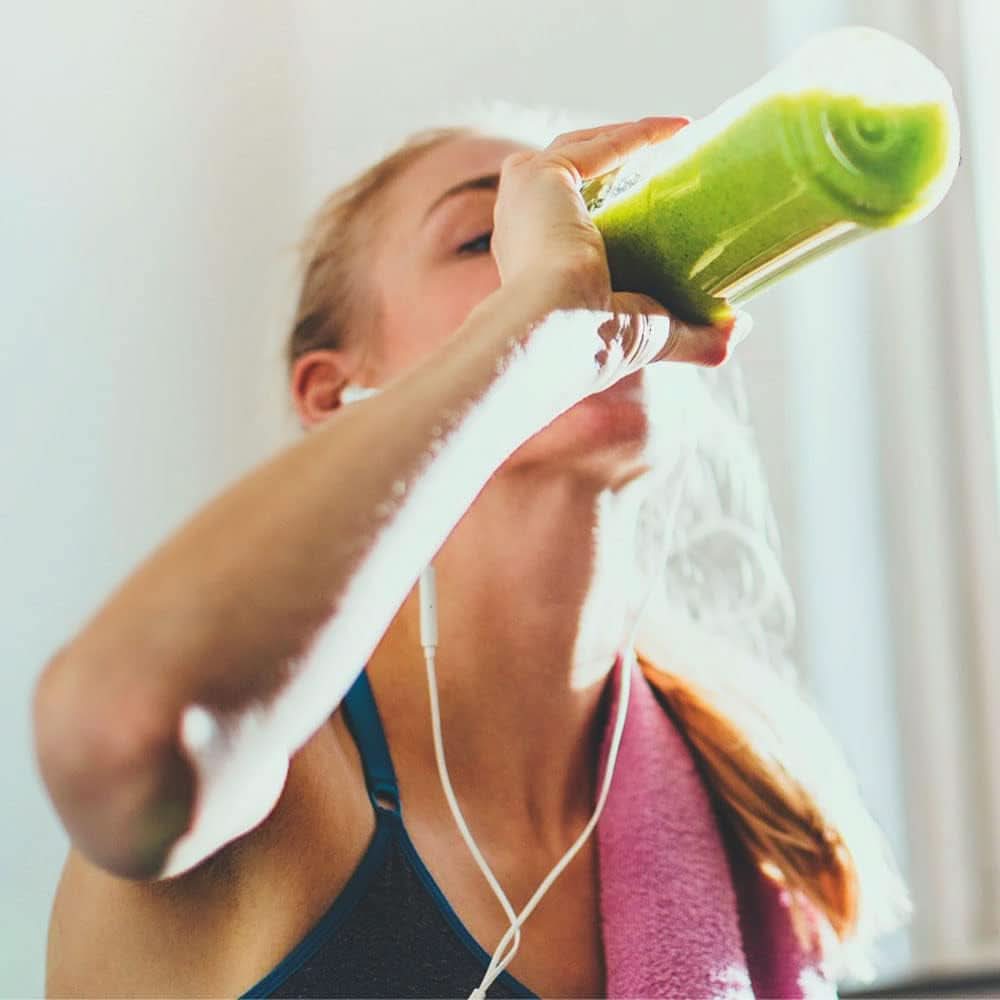 GASTROBACK #41033 Design Smoothie Maker Mix & Go, Silber/Schwarz Mama si Copilul Naty Shop