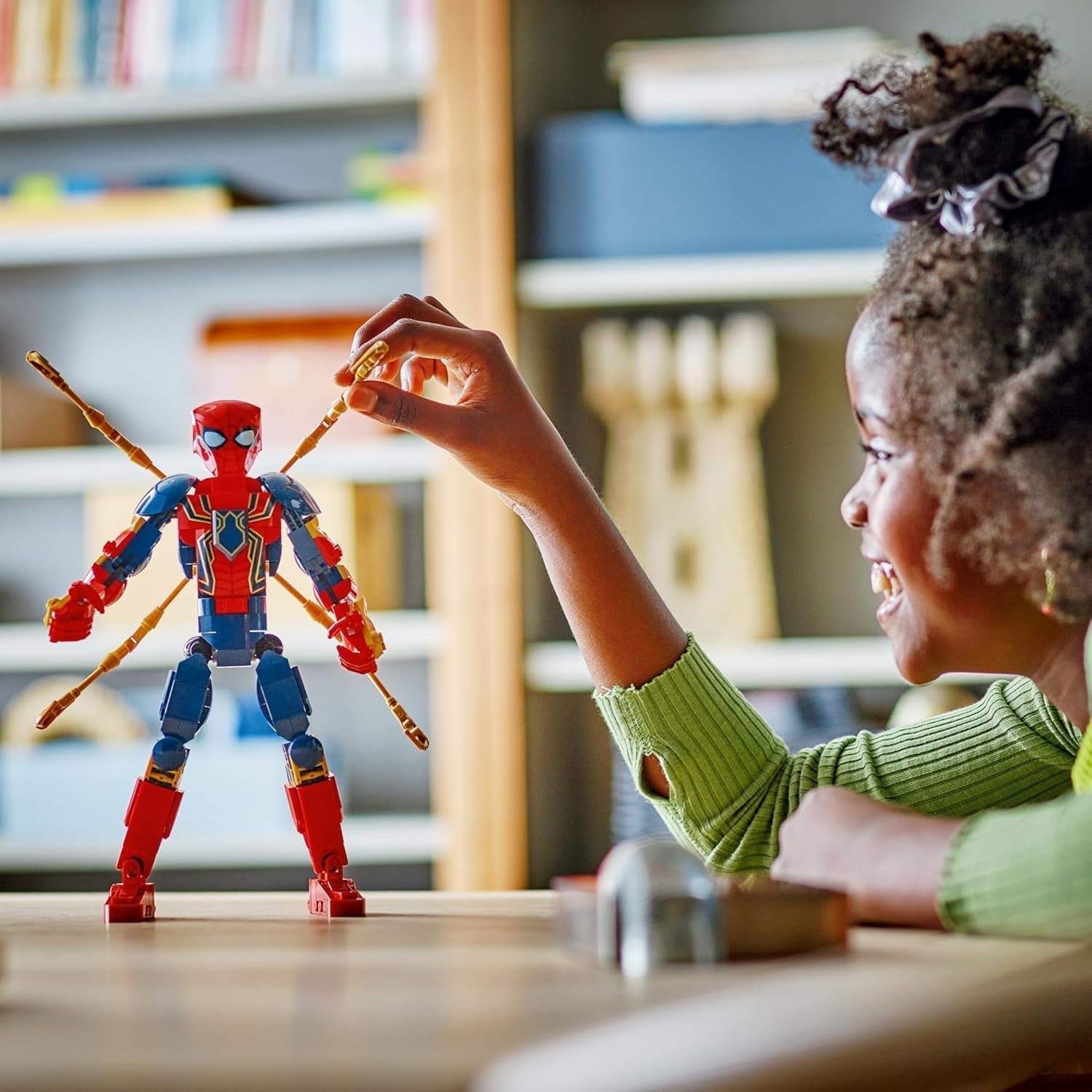 LEGO Marvel Iron Spider-Man Bausteine, Superhelden-Actionspielzeug für Kinder ab 8 Jahren, Jungen und Mädchen, Rüstungsset, baubares Modell, Avengers, Geschenkidee für Marvel-Filmfans, 76298 Bausets. Beuche den LEGO-Store