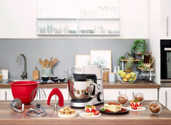 Krups KA631D Master Perfect Gourmet Küchenmaschine | 1100 Watt | 8 Geschwindigkeiten | 4,6-Liter-Edelstahlschüssel | 5 Zubehörteile: Backset, flexible Schüssel, Schneideeinheit | Mutter und Kind aus gebürstetem Edelstahl Naty Shop