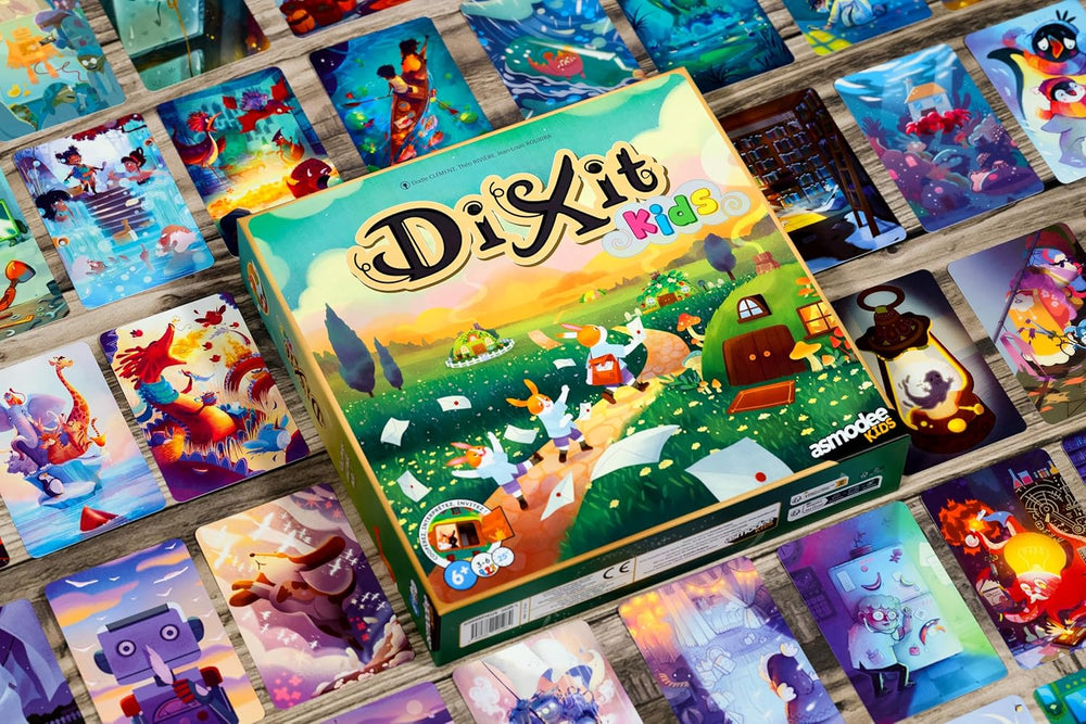 Asmodee Kids – Dixit Kids, Brettspiel für Fantasie und Fantasie für Kinder und die ganze Familie, illustrierte Spielkarten, 3-6 Spieler, ab 6 Jahren, 25 Min., italienische Ausgabe