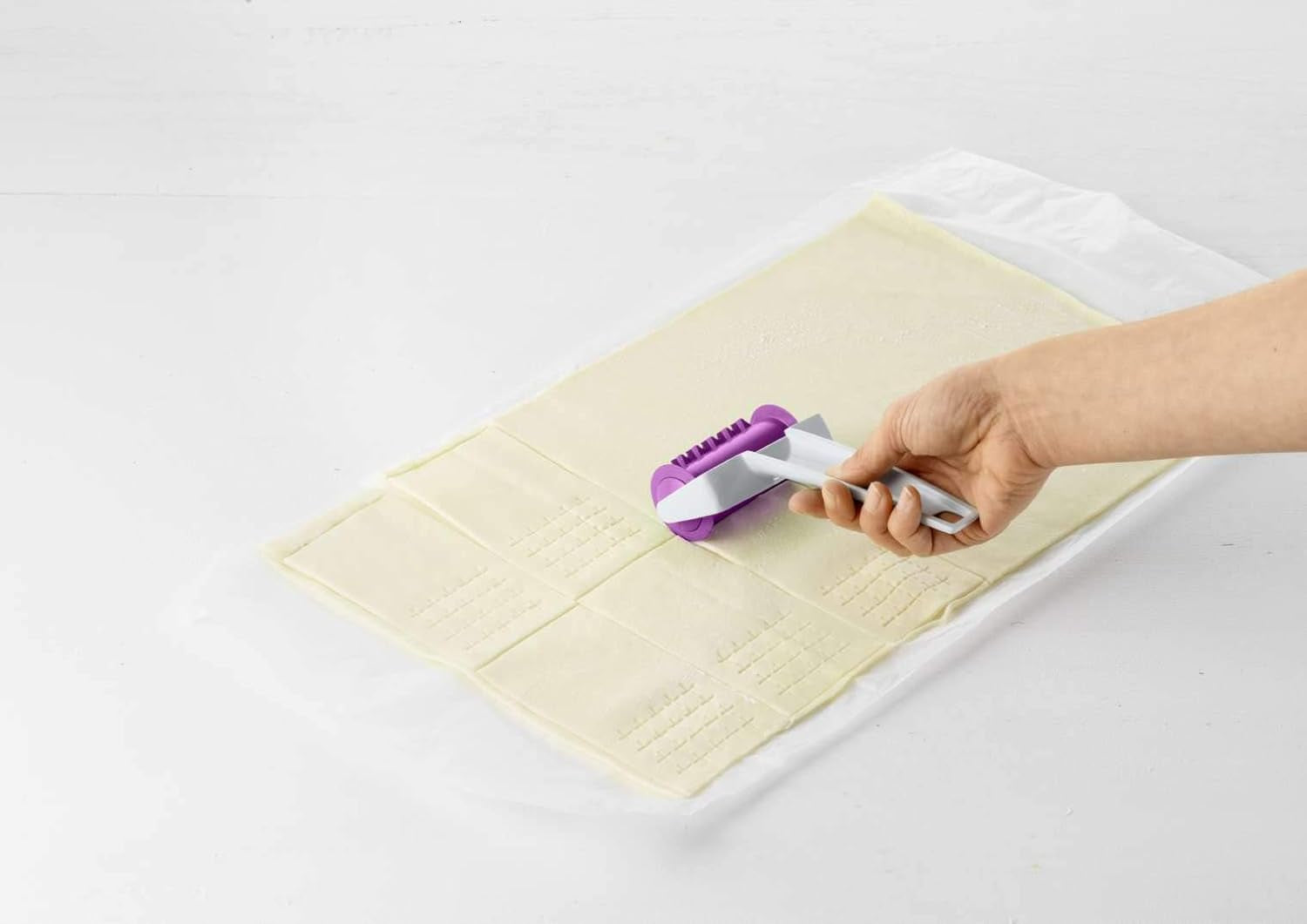 Betty Bossi Jalousie Stars Roller – Teigschneider zur Herstellung individueller Sternenjalousien mit Wow-Effekt