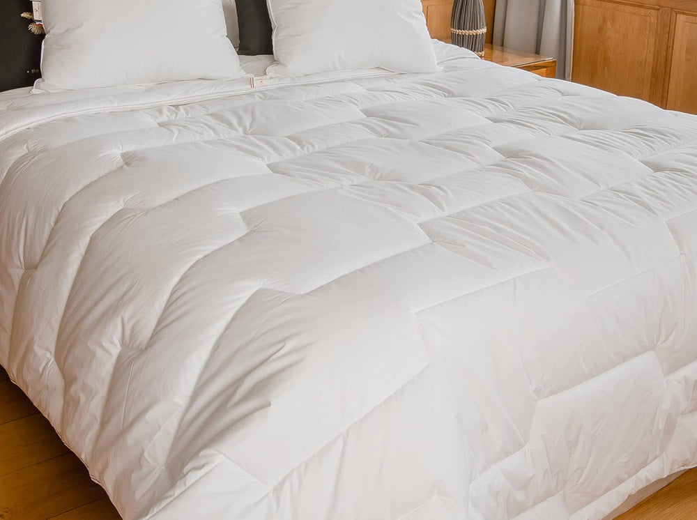 Steppdecke 140 x 200 cm | Bio-Baumwolle und Merinowolle | Warm, maschinenwaschbar bei 30 °C. Bettdecken und Steppdecken von Naty Shop