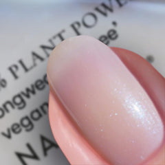 Nails Inc – GLOWING SOMMEWHERE Plant Power Veganer Nagellack – 73 % pflanzlich, 100 % vegan und frei von Tierversuchen – perfekte Maniküre, funkelnde Perle – für umweltfreundliche Nagelkunst