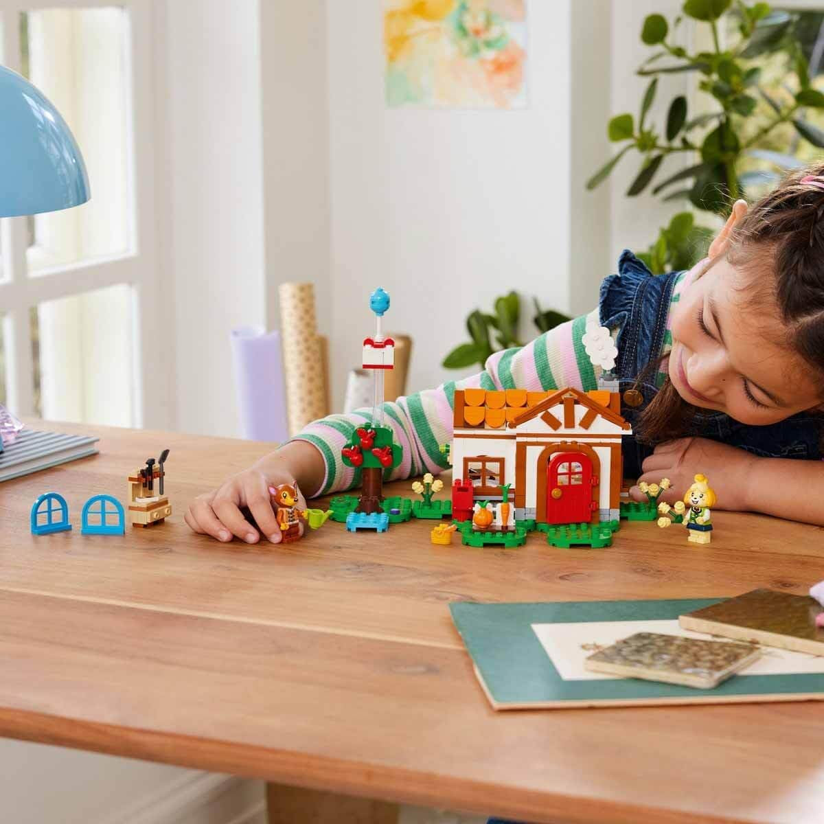 LEGO Animal Crossing Nook's Shop und Sophie's House Set, kreatives Spielzeug für Kinder mit 2 Minifiguren aus der Videospielserie, Geschenk für Mädchen und Jungen ab 7 Jahren 77050 Bausets Besuche den LEGO-Store