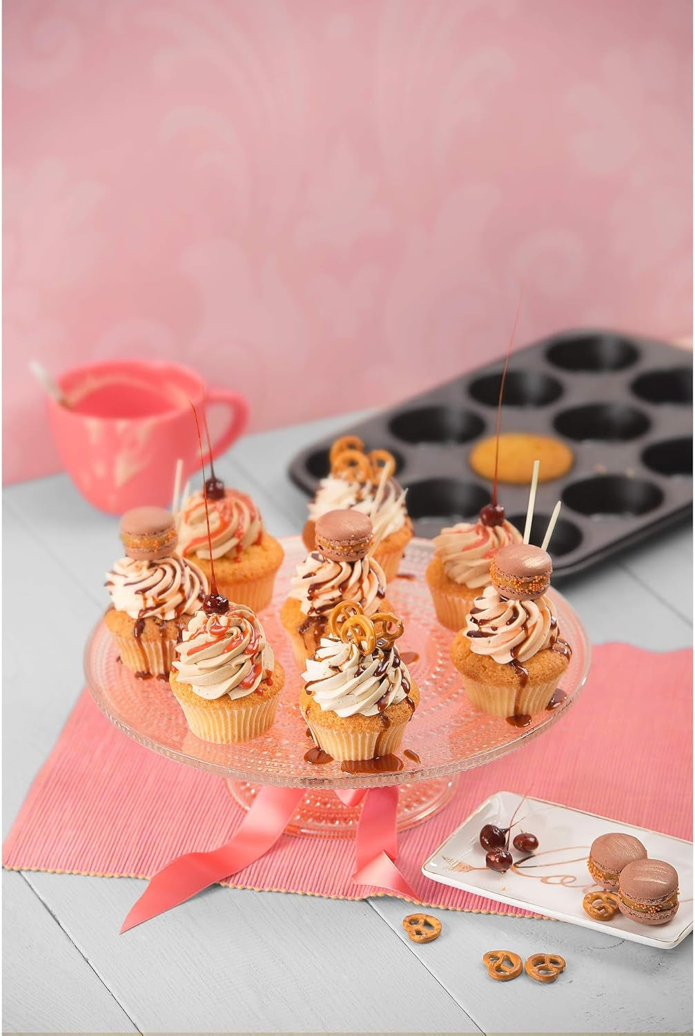 Kaiser Classic Tarteform Mit Hebeboden 28 Cm, Quicheform Antihaftbeschichte & Inspiration Muffinform Blech Für 12 Muffins, Muffin Backblech 38 X 27 Cm, Beschichtet, Standardgröße Formen und Backbleche Naty Shop