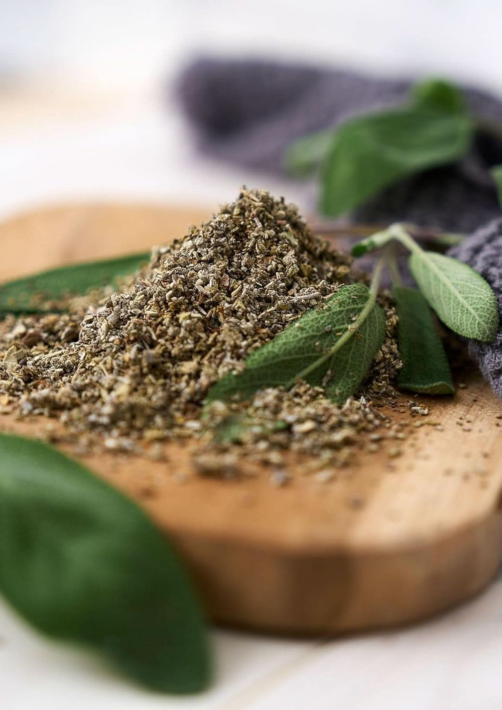 Fuchs, Salbei, saure Note, zart bitter für Ravioli oder Gnocchi, 14 Gramm Gewürze Naty Shop