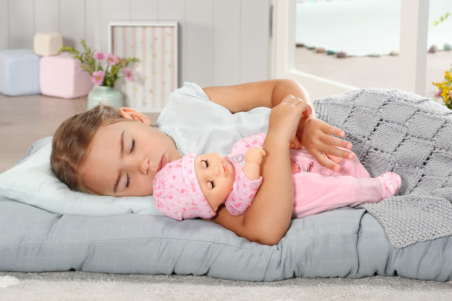 Păpușă moale Annabell Little Annabell 36cm, cu corp din pânză și ochi adormiți, 36cm, 709870 Zapf Creation