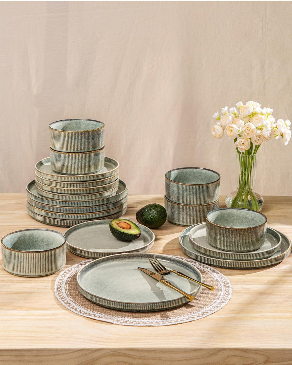 Set de veselă din gresie GBhome pentru 6 persoane, 18 piese, glazură reactivă, set de veselă din gresie lucrat manual, potrivit pentru cuptorul cu microunde și mașina de spălat vase, set de bol și farfurie