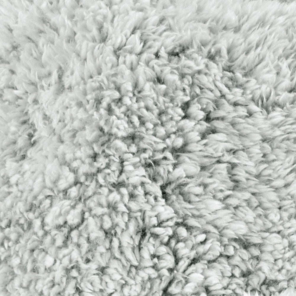 Aqua-Textil Flauschige Kuscheldecke 150 x 200 cm Grau Weiß Melange Plüsch-TV-Decke Tagesdecke Sherpa-Fleece Öko-Tex Ottawa Betten und Decken Besuchen Sie den aqua-textil-Store