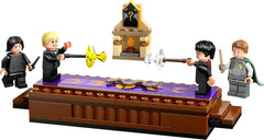 LEGO Harry Potter Hogwarts Castle: Dueling Club Bauset mit 4 Minifiguren inkl. Draco Malfoy, Gilderoy Lockhart & Severus Snape, Set Mit Funktion Für Jungen und Mädchen ab 8 Jahren 76441 Bausets Besuche den LEGO-Store