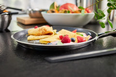 RÖSLE SILENCE PRO Pfannkuchenpfanne, hochwertige kratzfeste Proresist-Antihaftbeschichtung, 18/10 Edelstahl, geeignet für Induktionstöpfe und Pfannen Naty Shop