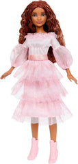 Mattel DISNEY Arielle, die Meerjungfrau - Festliche Arielle-Puppe mit pinkfarbenem Kleid und roten Haaren, beweglich mit 5 Gelenken und Frisierspaß, für Kinder ab 3 Jahren, HPD90