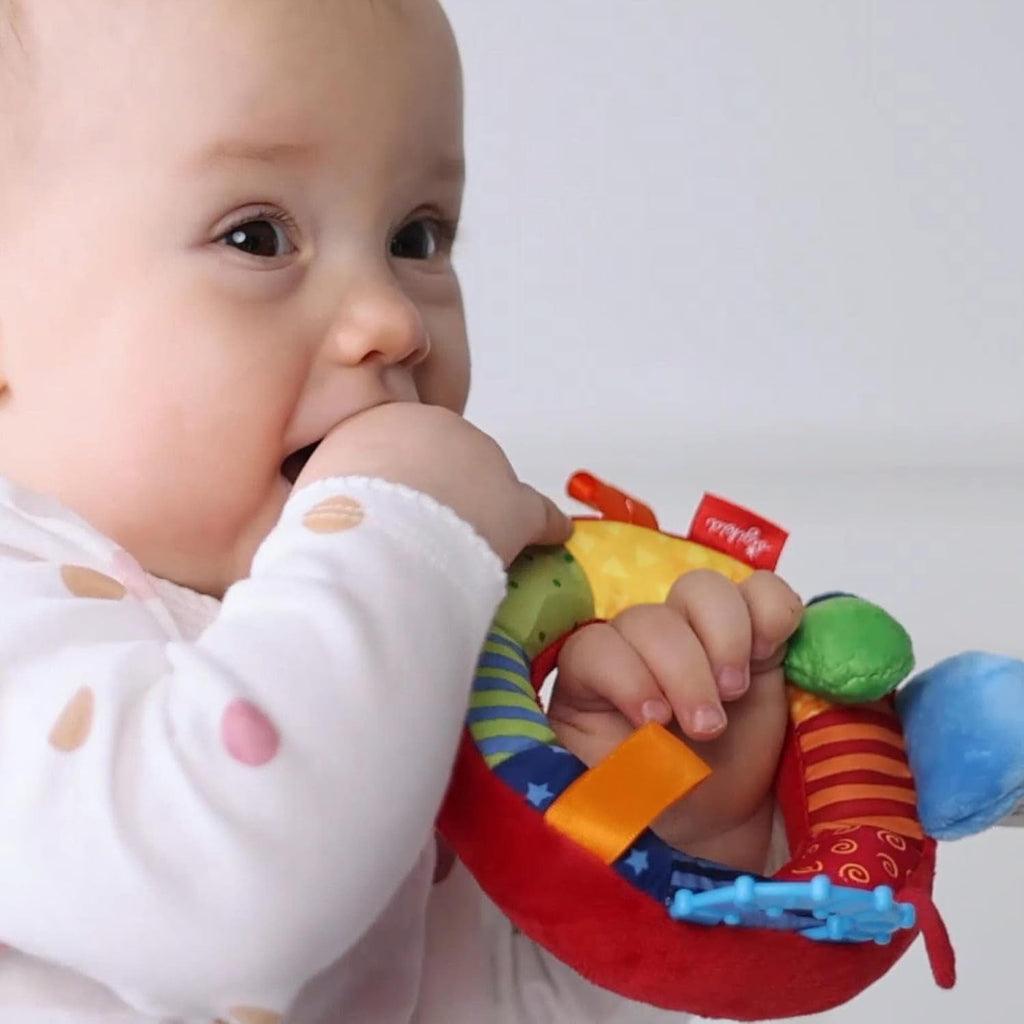 SIGIKID 40490 Inel activ Baby Activity PlayQ Fete și băieți jucărie pentru copii recomandată de la 3 luni multicolor Jucarii Bebe Naty Shop