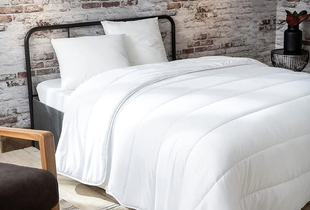 Cuvertură 140 X 200 Cm + 1 pernă 60 X 60 Cm Plapumi si pilote Naty Shop