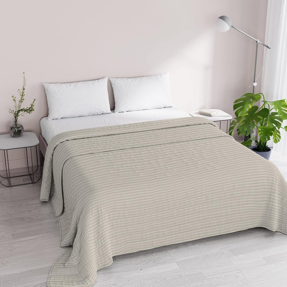 Sommerdecke Satin Stripes, Polyester, Creme, 260X250 cm Bettdecken und Steppdecken Naty Shop Turteltaube 260X250 cm