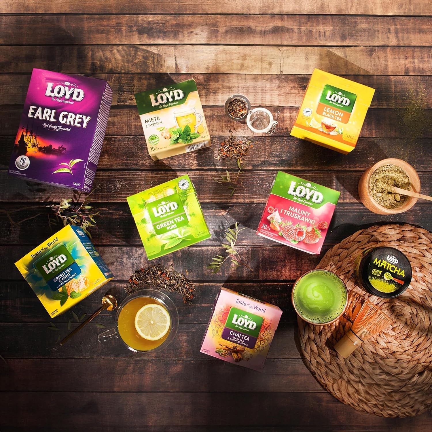 LOYD - Ceai de fructe Cranberry and Raspberry - 20 pliculețe piramidale - Amestec aromat de ceai de fructe cu afine, zmeură, frunze de mur - Gust dulce și intens - 40 g