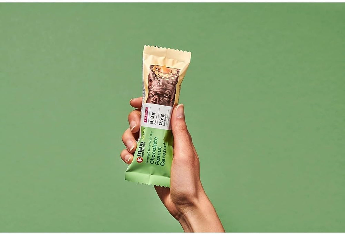 MaxiNutrition Cremiger veganer Proteinriegel mit Schokolade, Erdnüssen und Karamell 12x45g – veganer Proteinriegel, 18% Protein, 8,3g pro Riegel, geringer Zuckergehalt (0,9g), kein zugesetzter Zucker, keine künstlichen Aromen