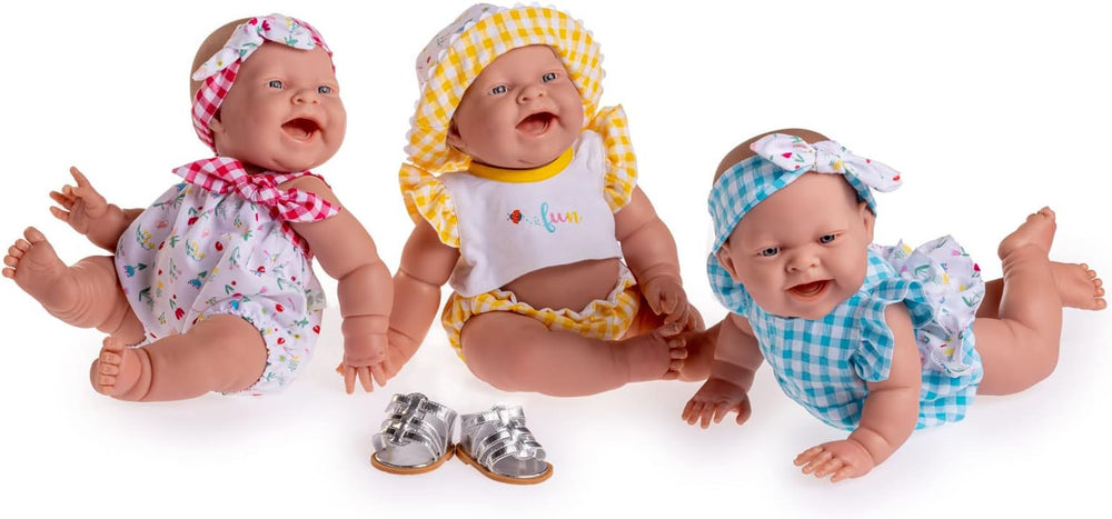 JC Toys - Lola Lemon Twist Puppe, 36 cm, weiches Vinyl, lächelndes Gesicht, sitzende Puppe, Kleidung mit Vichy und Sandalen, Mädchen, 2 Jahre