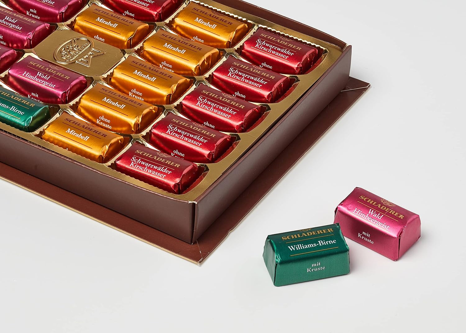 RCP Schladerer Pralinen, feines Sortiment, Vollmilch- und Zartbitterschokolade, mit und ohne Zuckerkruste, flüssige Füllung, alkoholhaltig, tolles Geschenk, 255g