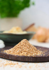 Fuchs Gewürze - Zwiebel getostat - fein gehackte Zwiebeln für Dips, Schmorgerichte oder Hamburger - natürliche Zutaten - 55 g in wiederverwendbarer, recyclebarer Dose