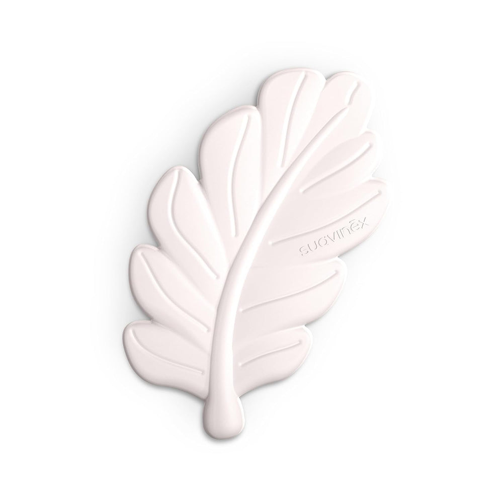 Suavinex, inel de dentiție din silicon dintr-o singură bucată. Moale, flexibil, sigur. Calmează și ameliorează gingiile bebelușului. Ergonomic, ușor de prins, cu textură/ușurare. Design cu pădure, Poezie, Verde