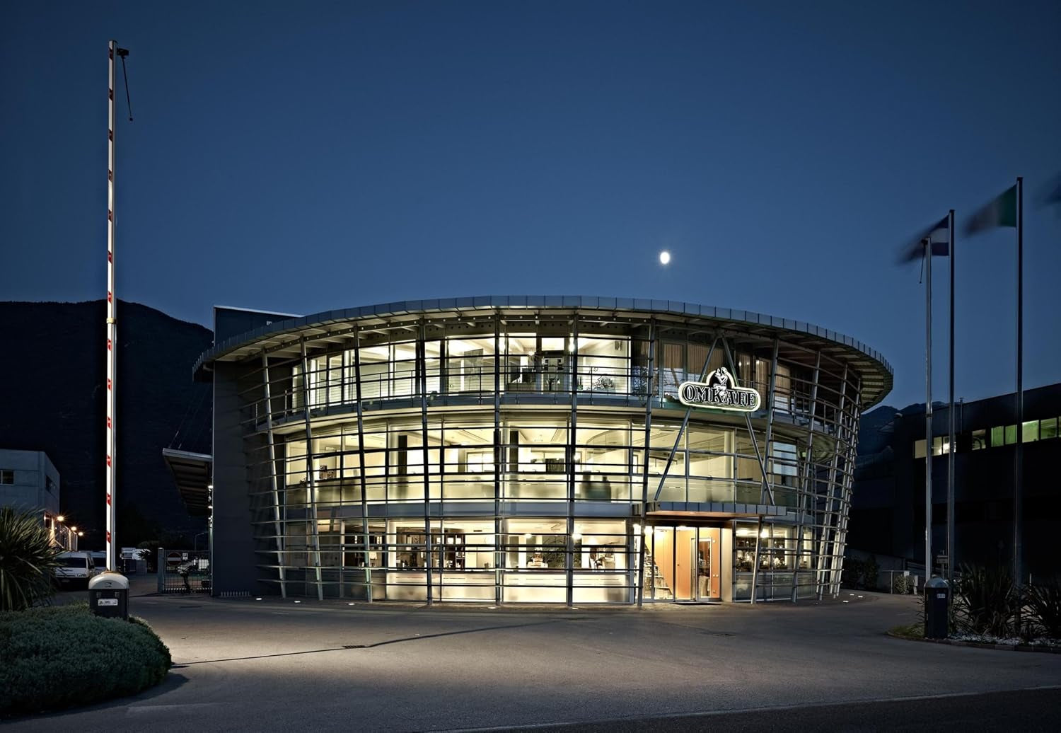 Boabe noi de cafea Perla | Plăcerea cafelei ca în Italia | Prăjitorie de familie italiană, Greutate: 3 x 1 kg