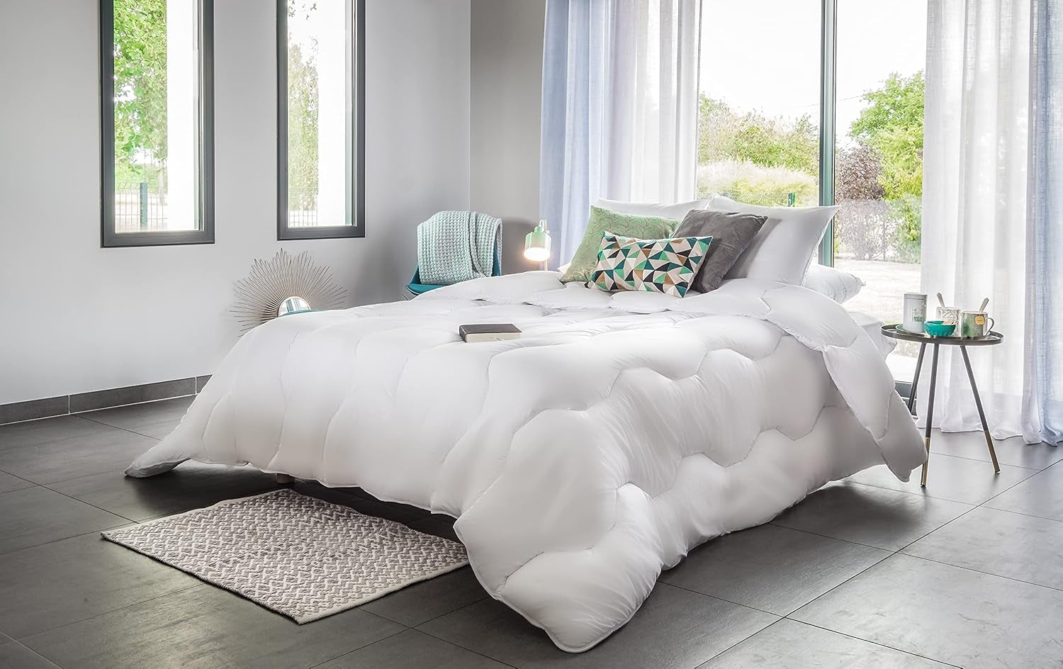 Blanrève – Bettdecke Aerelle Blue – Sehr weich – flauschig und bequem – Einzelbett – Umweltbewusst – Komfortfaser fühlt sich gut an, 140 x 200 cm Bettdecken und Steppdecken Naty Shop